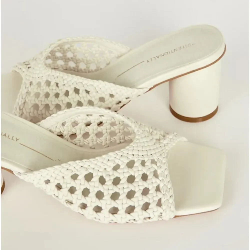 Intentionally Blank NEW‎ Cassandra Vegan Heel US 6